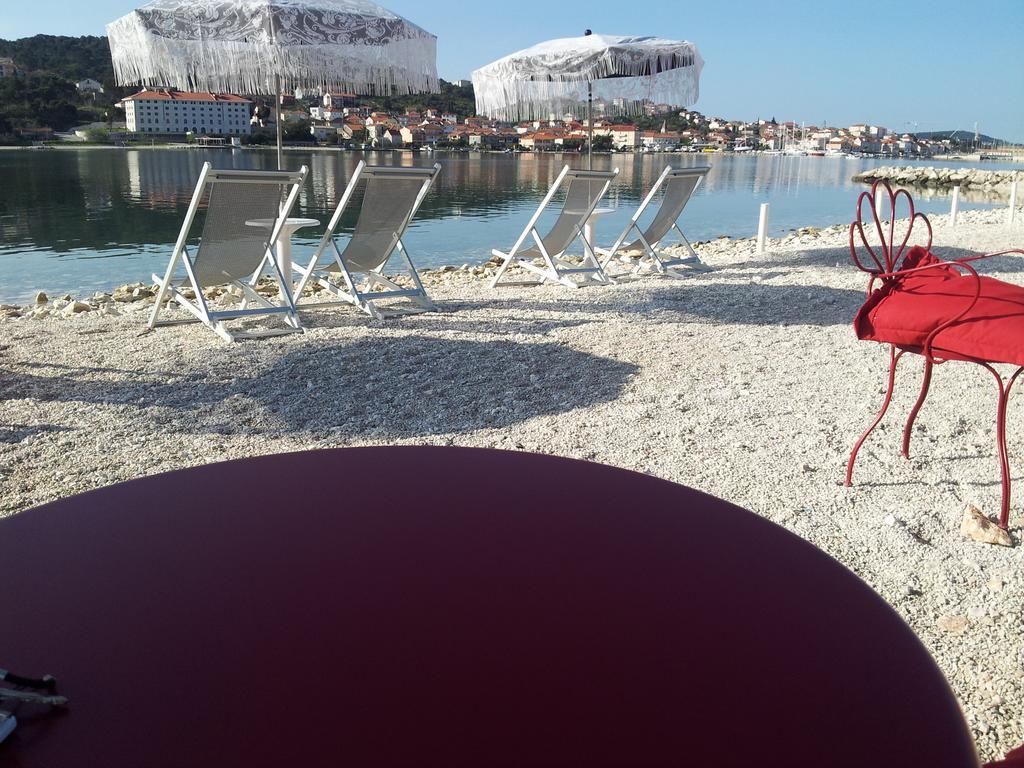 Panorama 2 *